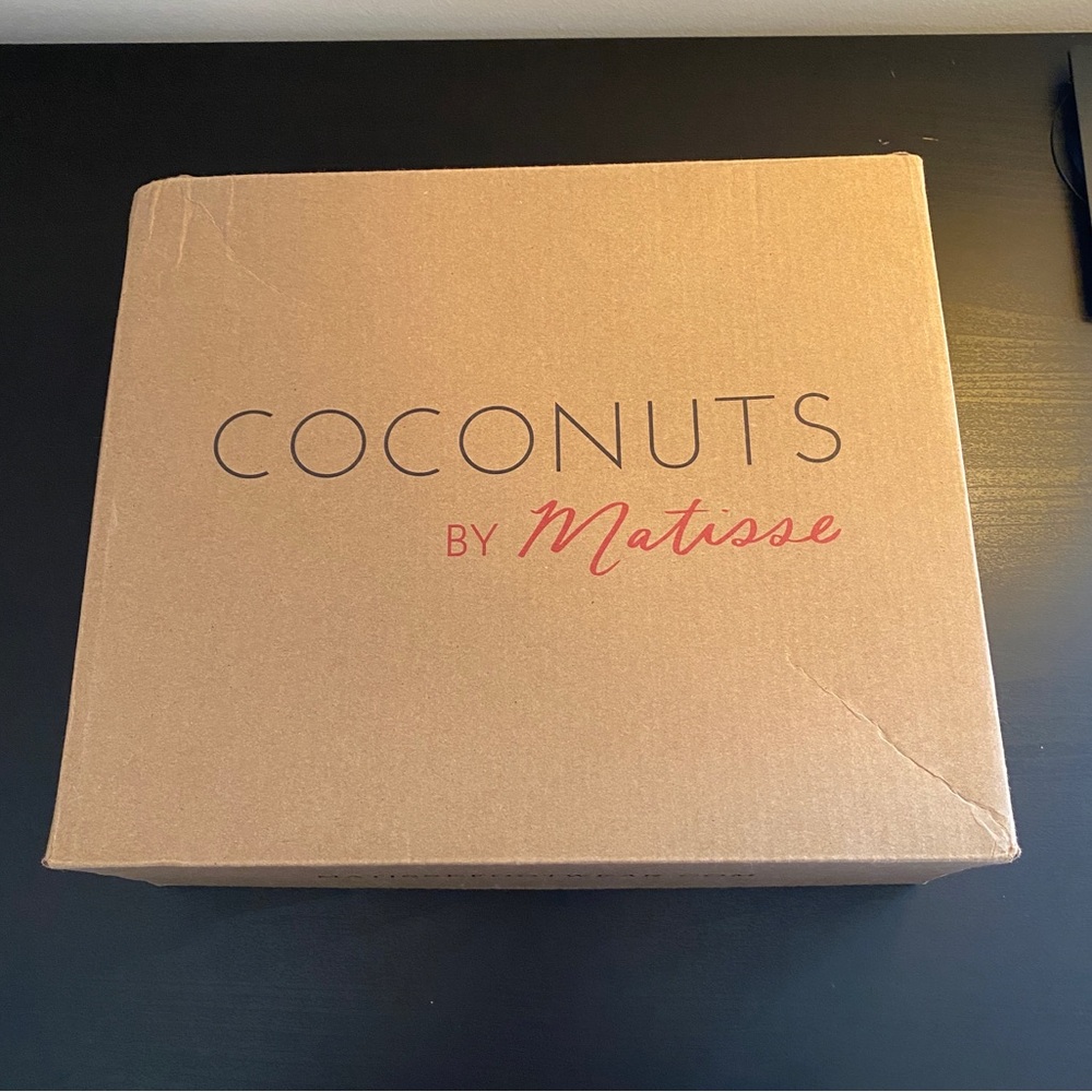 Coconuts by Matisse Misha Burgundy Red Velvet Platform Heels 👠 - Picture 12 of 16